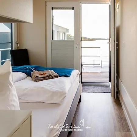 Hausboot Arielle Botel *