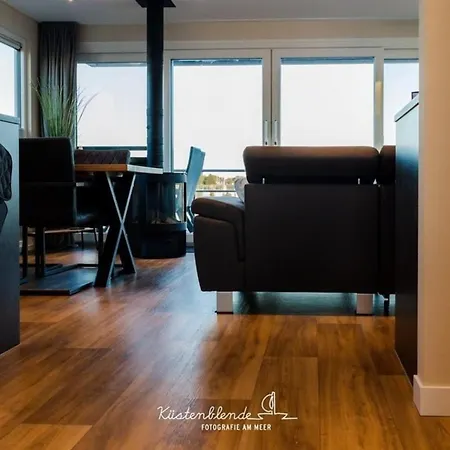 Hausboot Arielle Botel *